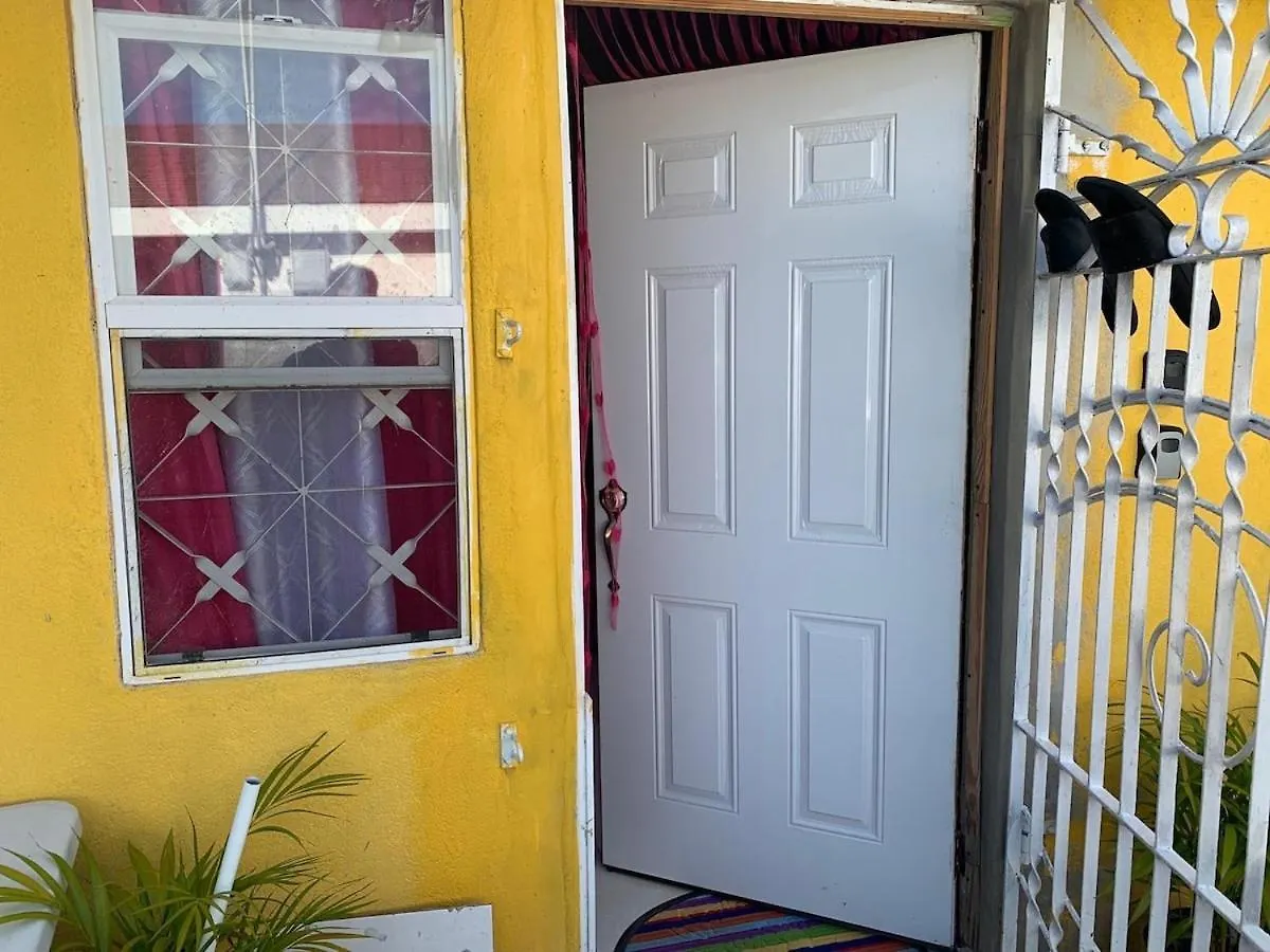 Gated Community Nhv2 24Hr Security Apartment Mendes